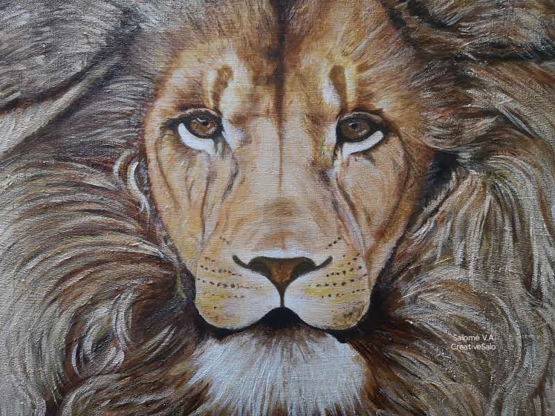 Retrato de león casi terminado, pintado a mano con pintura acrílica sobre soporte rígido.
