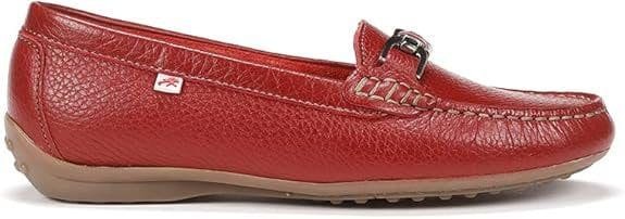 Fluchos - Mocasín de Mujer - Modelo Bruni.
Zapato de Piel - Cierre con Mocasín - Suela de Goma.