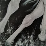 Detalle de las patas del caballo en movimiento, obra Caballo blanco