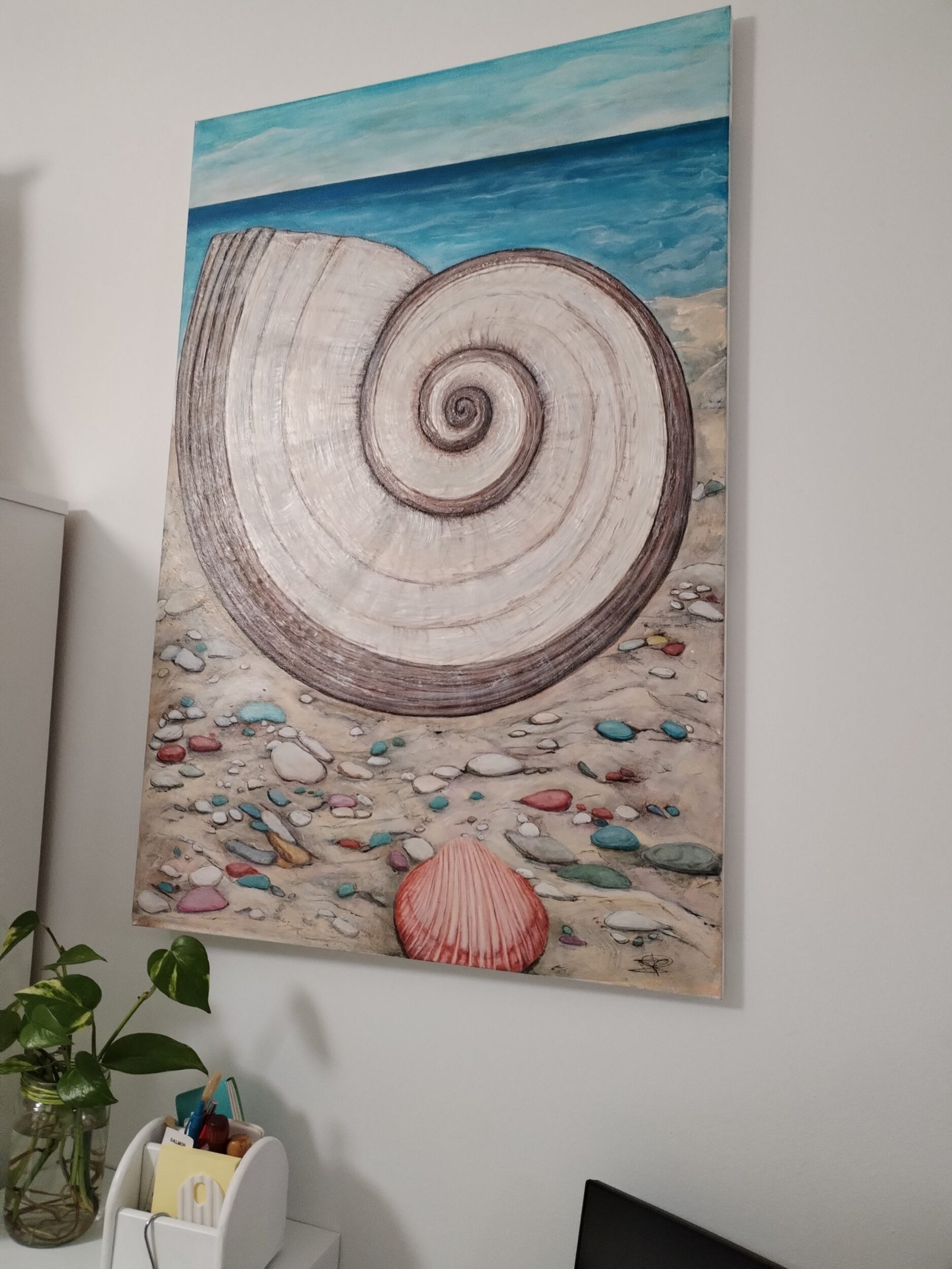 Caracol de mar. acrílico sobre lienzo. Artista Salomé Viejo Aguilar