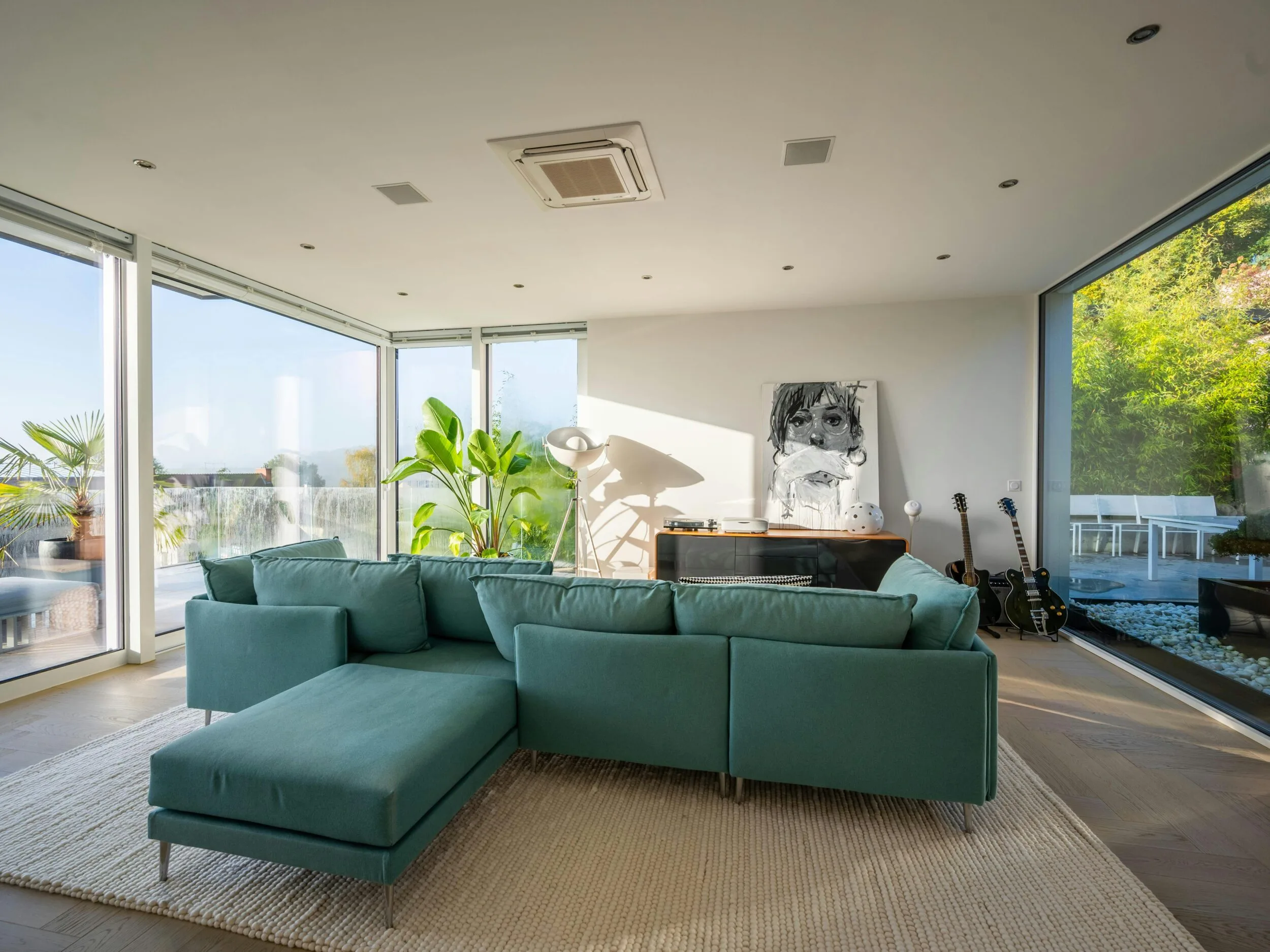 Decoración del hogar con inspiración artística y estilo contemporáneo