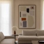 arte contemporáneo original en interior moderno beige