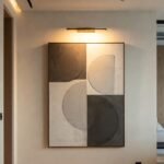 Iluminación cálida neutra para obra de arte contemporáneo en el hogar