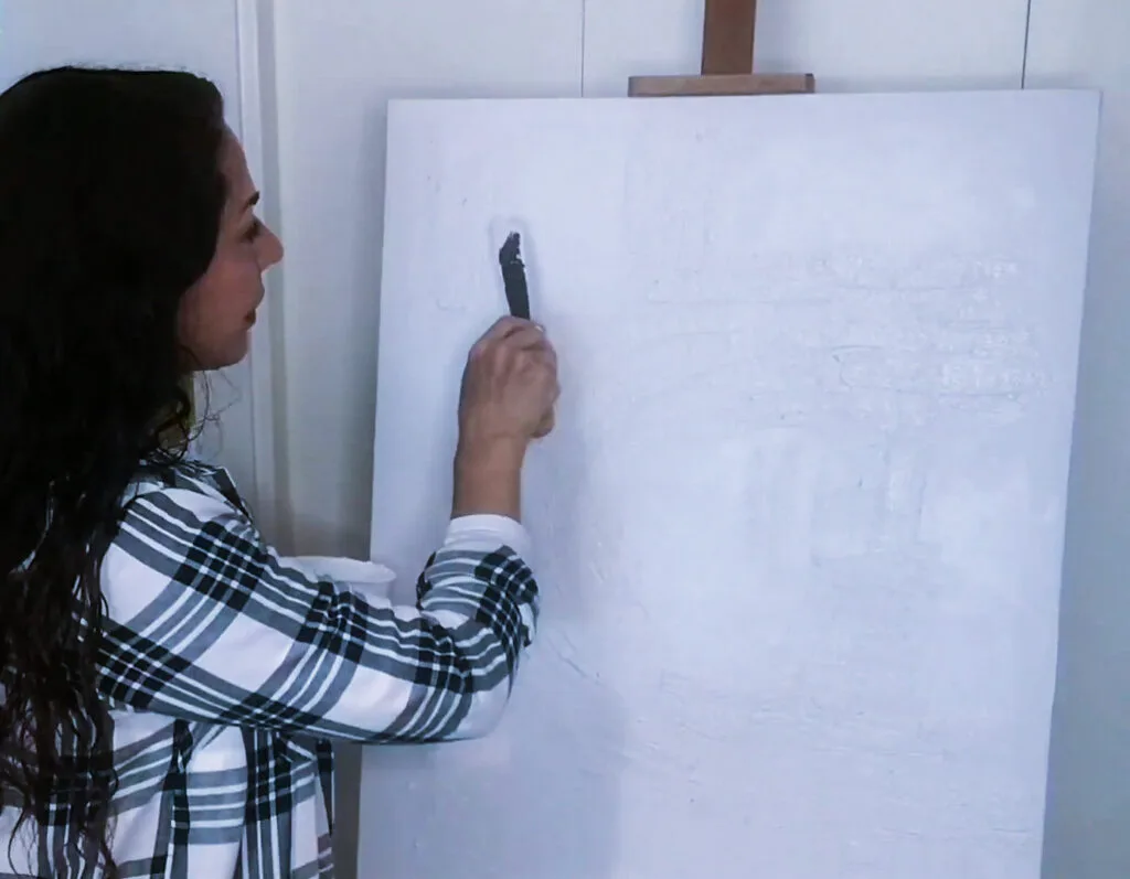 Proceso de creación de obra abstracta personalizada en estudio artístico